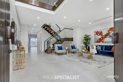 Property photo of 13 Excalibur Street Berwick VIC 3806