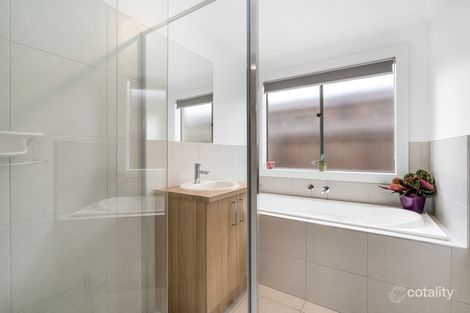 Property photo of 14 Kookaburra Drive Armstrong Creek VIC 3217
