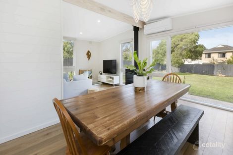 Property photo of 4 Warner Avenue Mornington VIC 3931