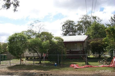 13 Wellington St, Brassall, QLD 4305