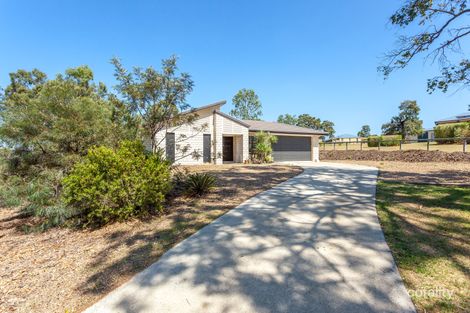 61 Fairway Dr, Kensington Grove, QLD 4341