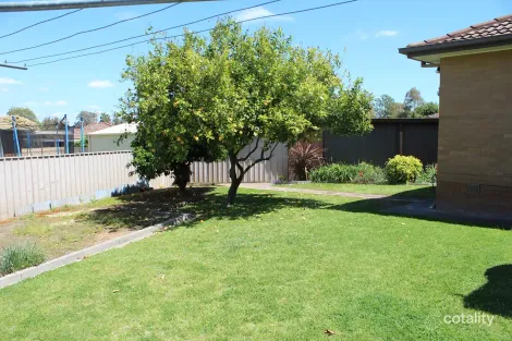 Property photo of 18 Conmurra Way Springdale Heights NSW 2641