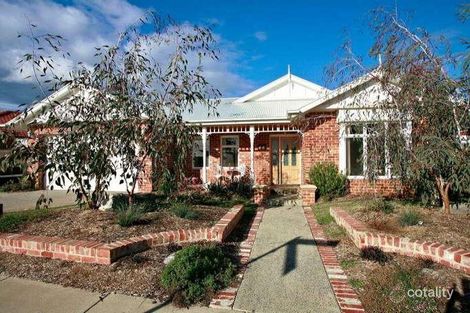 84 Livingstone Bvd, Pakenham, VIC 3810