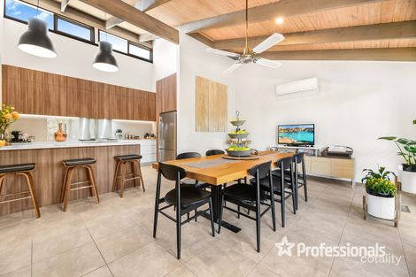 Property photo of 70 Zina Grove Mooroolbark VIC 3138