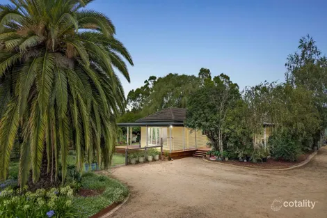 Property photo of 213 Bungower Road Somerville VIC 3912