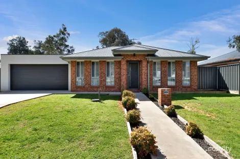 Property photo of 9 Walnut Court Mildura VIC 3500