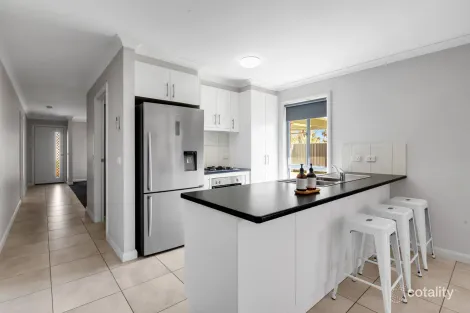 Property photo of 9 Walnut Court Mildura VIC 3500