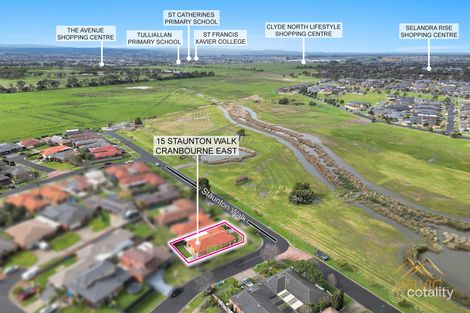 Property photo of 15 Staunton Walk Cranbourne East VIC 3977