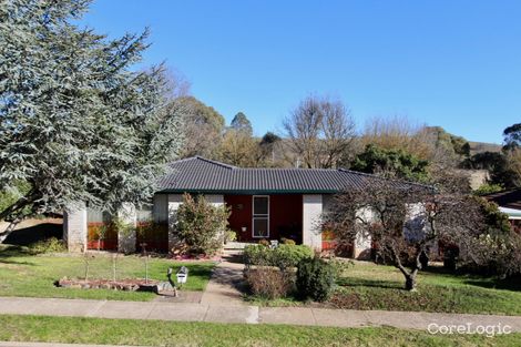 Property photo of 2 Hanover Crescent Blayney NSW 2799