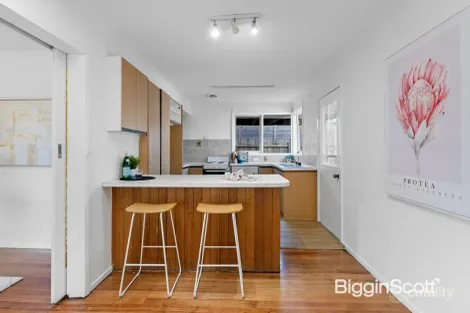 Property photo of 24 Hendra Grove Ringwood VIC 3134