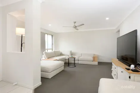 Property photo of 14 Mount Morgan Place Ormeau QLD 4208