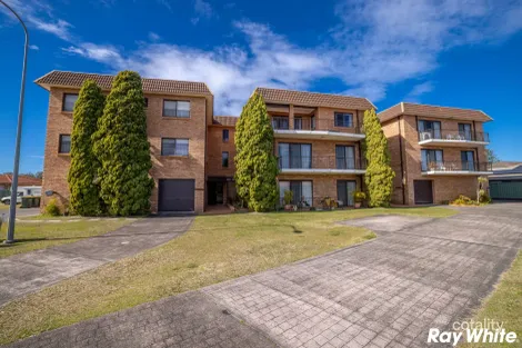 Property photo of 2/3-4 Pineview Close Tuncurry NSW 2428