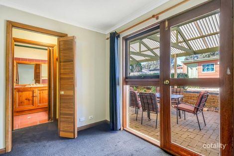 Property photo of 39 Southbound Avenue Aberfoyle Park SA 5159