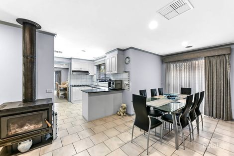 Property photo of 14 Fernbank Crescent Mulgrave VIC 3170