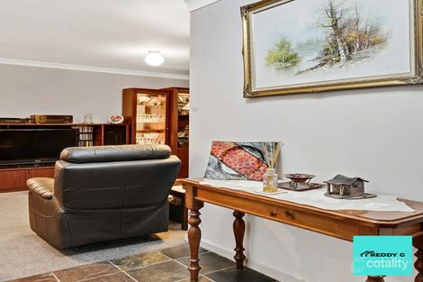Property photo of 10 Settler Court Werribee VIC 3030