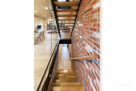 Property photo of 4 Reeve Lane Canterbury VIC 3126