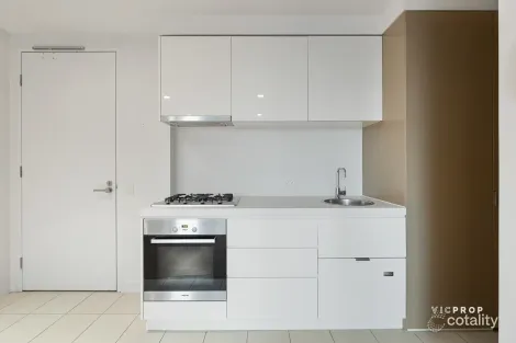 Property photo of 2513/33 Mackenzie Street Melbourne VIC 3000
