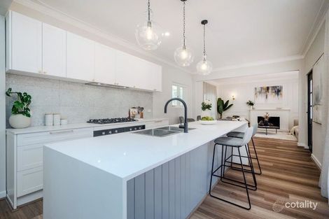 Property photo of 190 Grove Road Lesmurdie WA 6076