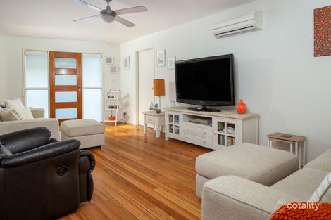 Property photo of 1/45 Karoola Crescent Surfside NSW 2536