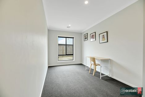 Property photo of 40 Collingwood Drive Trafalgar VIC 3824