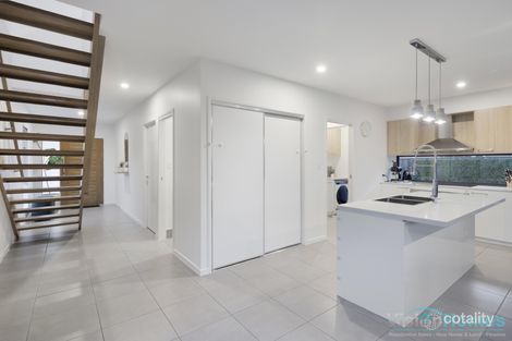 Property photo of 7 Kite Close Pallara QLD 4110