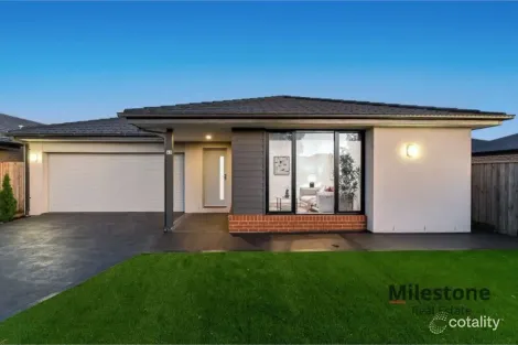 43 Kernot Pde, Clyde, VIC 3978