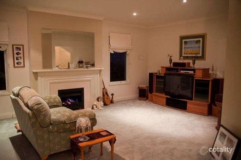 31 Elgin St, Berwick, VIC 3806