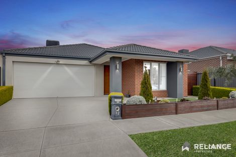Property photo of 12 Streamside Drive Craigieburn VIC 3064