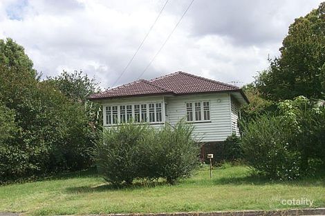 25 Bird St, Bundamba, QLD 4304