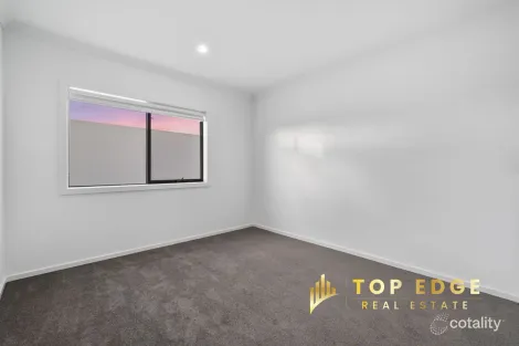 Property photo of 8 Clydesdale Walk Aintree VIC 3336