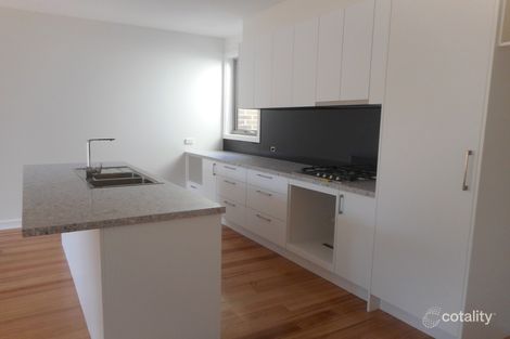 Property photo of 2/71 Commercial Road Ferntree Gully VIC 3156