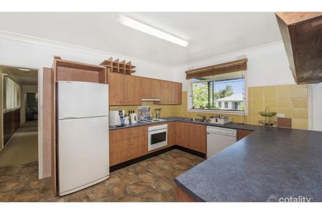 Property photo of 43 Minnamurra Road Gorokan NSW 2263