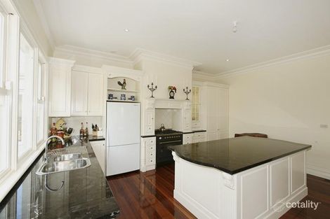 Property photo of 4 Mayfair Court Croydon VIC 3136