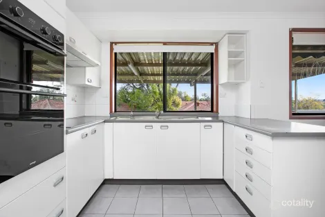 Property photo of 14 Heliodor Place Eagle Vale NSW 2558