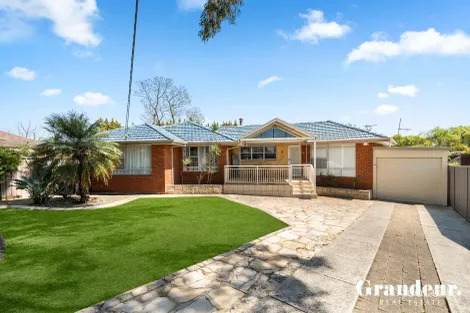 Property photo of 5 Sharland Place Smithfield NSW 2164