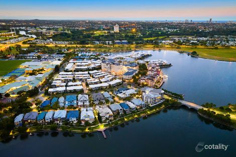 51/2 Town Centre Cl, Carrara, QLD 4211