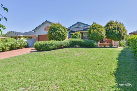 Property photo of 16 Overlanders Way Hillvue NSW 2340