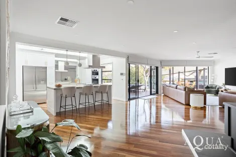 Property photo of 6 Allfrey Court Mount Eliza VIC 3930