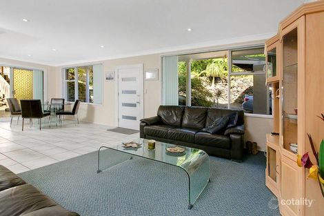 Property photo of 12 Sherwood Crescent Narraweena NSW 2099
