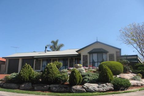 2 Treloar Ave, Greenwith, SA 5125