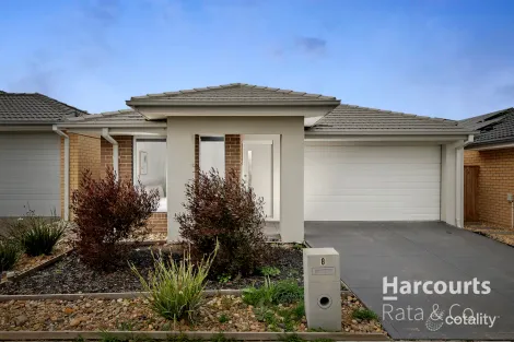 8 Lunar St, Beveridge, VIC 3753