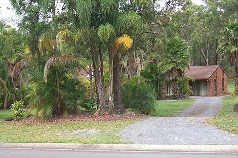 15 Derwent Ave, Helensvale, QLD 4212