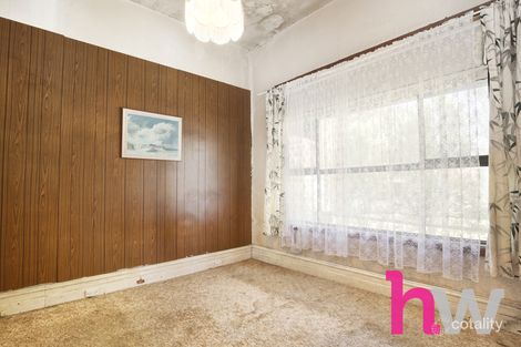 Property photo of 43 St Albans Road East Geelong VIC 3219