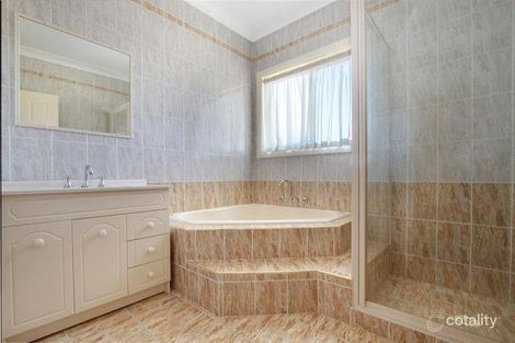 Property photo of 1/17-19 Bellevue Road Figtree NSW 2525