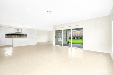 Property photo of 27 Oakhill Crescent Colebee NSW 2761