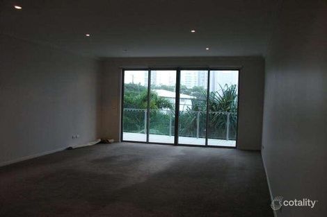Property photo of 23 Tarcoola Crescent Surfers Paradise QLD 4217