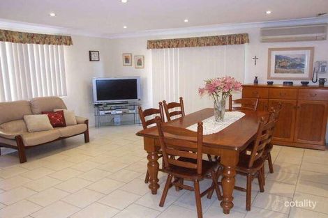 Property photo of 8 Robin Place Roselands NSW 2196