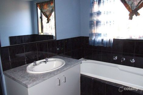 Property photo of 4 Derek Drive Broadford VIC 3658