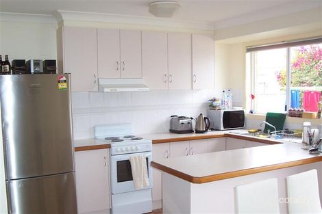 Property photo of 2/35 The Halyard Yamba NSW 2464