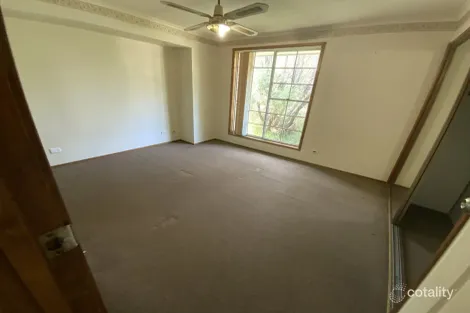 Property photo of 5 Dakota Place Raby NSW 2566